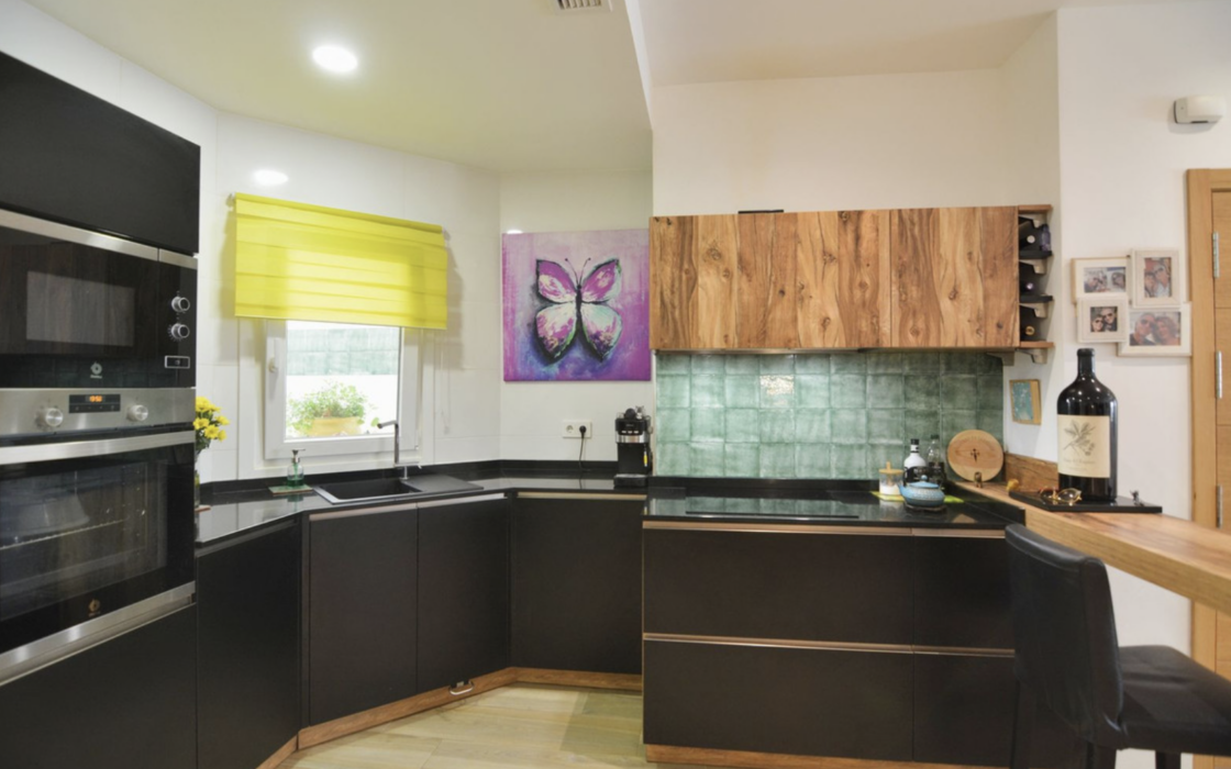 Современная 3-комнатная квартира у моря в Фуэнхироле 102 кв.м