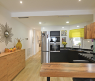 Современная 3-комнатная квартира у моря в Фуэнхироле 102 кв.м