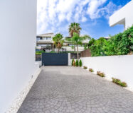 Вилла на первой линии поля для гольфа в Эль Кампанарио 460 кв.м