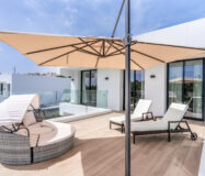 Вилла на первой линии поля для гольфа в Эль Кампанарио 460 кв.м