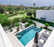 Вилла на первой линии поля для гольфа в Эль Кампанарио 460 кв.м