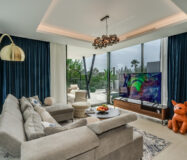 Вилла на первой линии поля для гольфа в Эль Кампанарио 460 кв.м