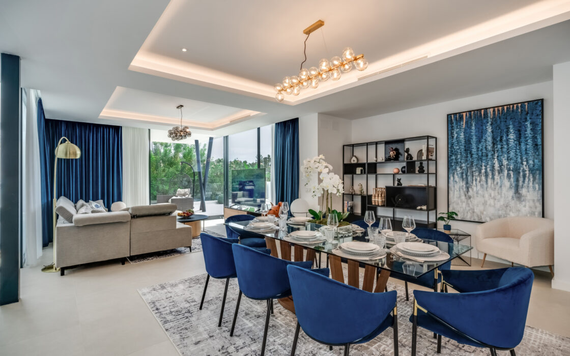 Вилла на первой линии поля для гольфа в Эль Кампанарио 460 кв.м