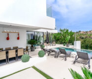 Вилла на первой линии поля для гольфа в Эль Кампанарио 460 кв.м