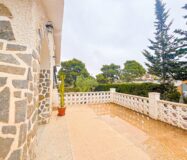 Вилла в Торревьехе 156 кв.м с участком 1000 м у моря