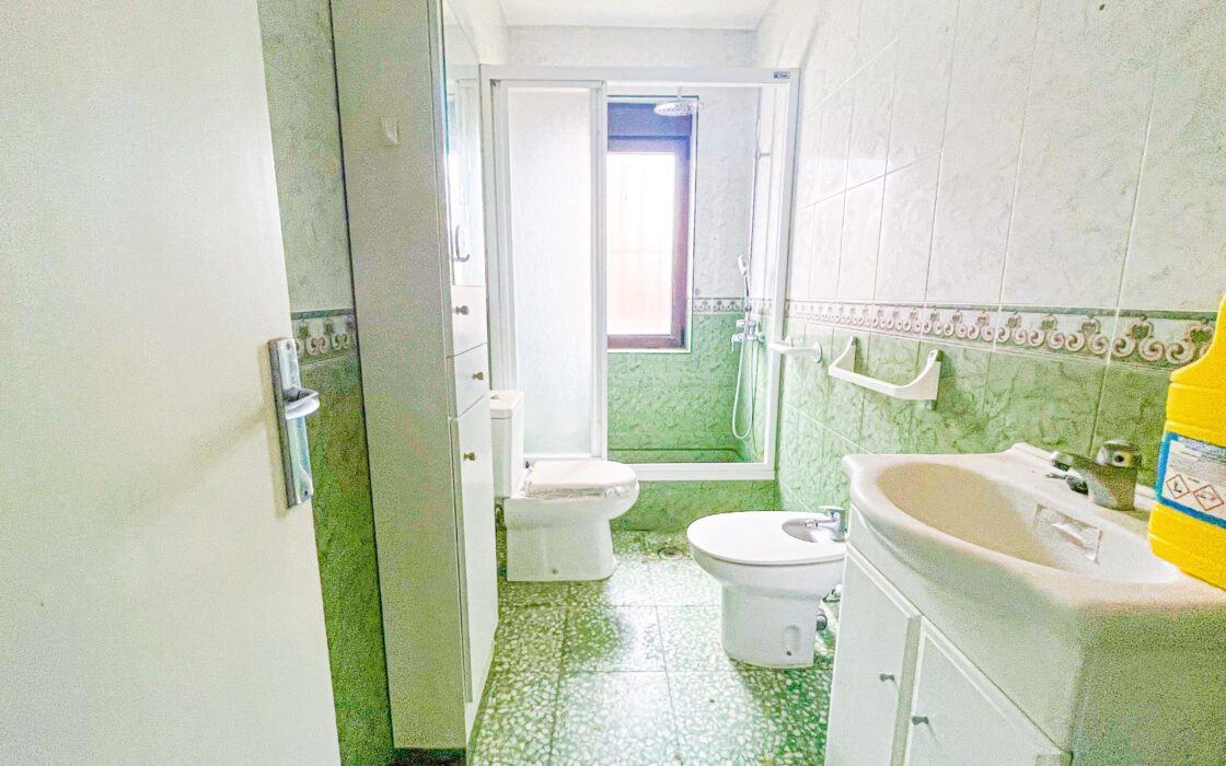 Вилла в Торревьехе 156 кв.м с участком 1000 м у моря