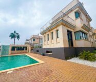 Вилла в Ориуэла Коста 296 кв.м з басейном біля моря