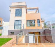 Вилла в Ориуэла Коста 296 кв.м з басейном біля моря