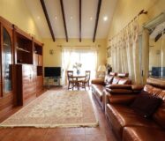 Будинок 172 кв.м у моря в Ориуэла Коста з терасою