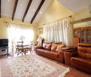 Будинок 172 кв.м у моря в Ориуэла Коста з терасою