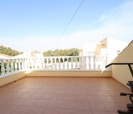 Будинок 172 кв.м у моря в Ориуэла Коста з терасою