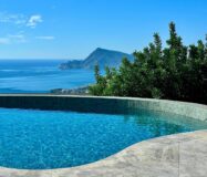 Елегантна вілла в Альтеа-ла-Велья з видом на море