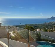 Елегантна вілла в Альтеа-ла-Велья з видом на море