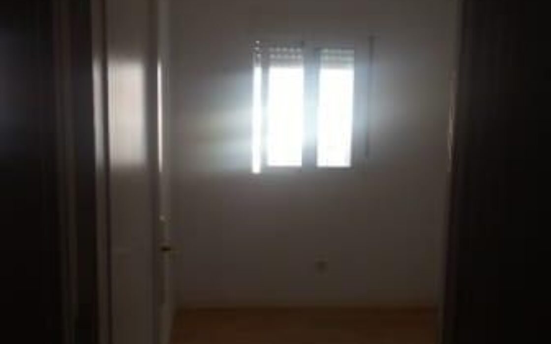 Квартира в Мадриде 31 кв.м с арендой и доходом 400 евро