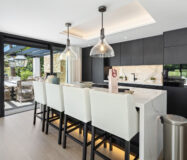 Вилла с видом на гольф в Новой Андалусии, 490 кв.м.