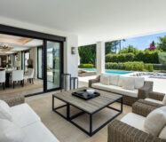 Вилла с видом на гольф в Новой Андалусии, 490 кв.м.