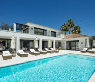 Вилла с видом на гольф в Новой Андалусии, 490 кв.м.