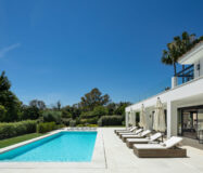 Вилла с видом на гольф в Новой Андалусии, 490 кв.м.