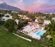 Вилла с видом на гольф в Новой Андалусии, 490 кв.м.