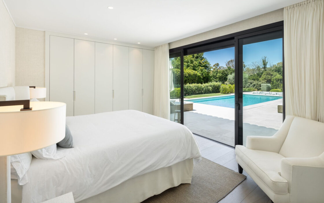 Вилла с видом на гольф в Новой Андалусии, 490 кв.м.