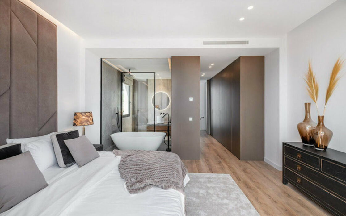 Вілла з видом на море в Ель-Параісо, 270 кв.м, 5 кімнат