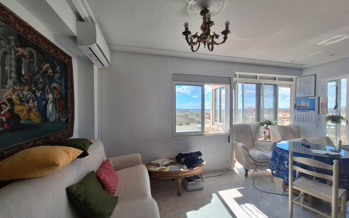 Апартаменты 135 кв.м с террасой в Аликанте San Blas