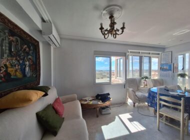 Апартаменти 135 кв.м з терасою в Аліканте San Blas