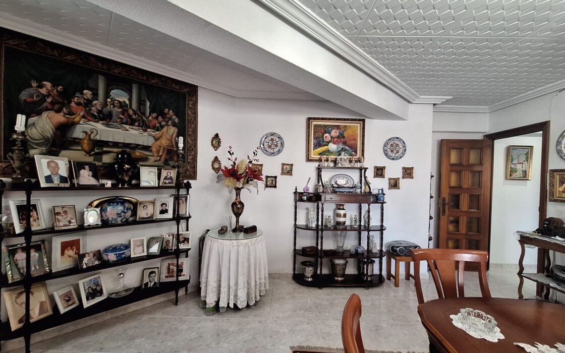 Апартаменты 135 кв.м с террасой в Аликанте San Blas