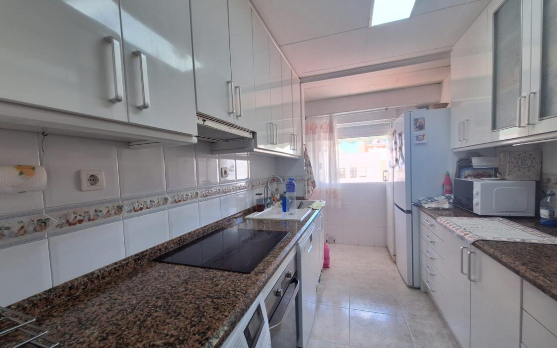 Апартаменты 135 кв.м с террасой в Аликанте San Blas