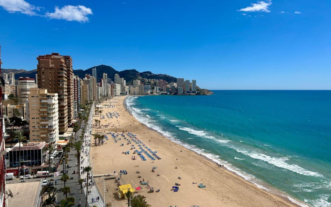 Роскошные апартаменты в Леванте у моря с видом 141 кв.м