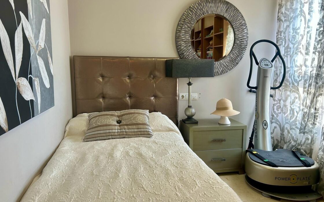 Роскошные апартаменты в Леванте у моря с видом 141 кв.м