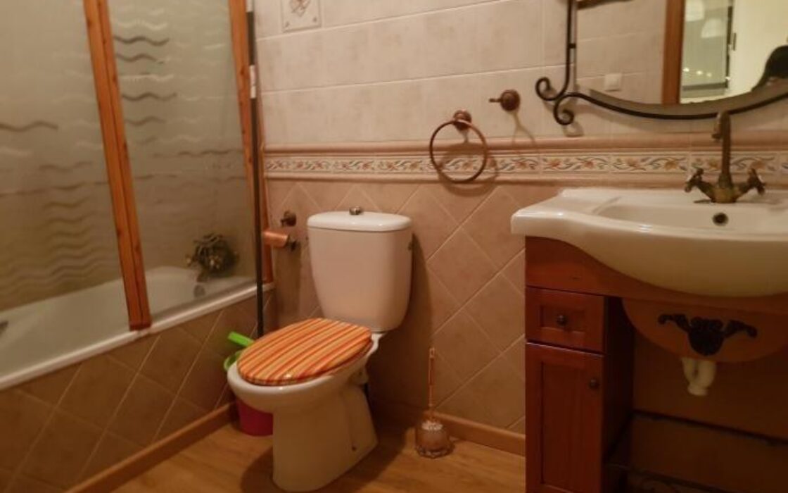 Дом в Торревьехе, 7 комнат, терраса, бассейн, 283 кв.м