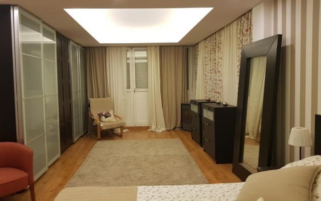 Дом в Торревьехе, 7 комнат, терраса, бассейн, 283 кв.м