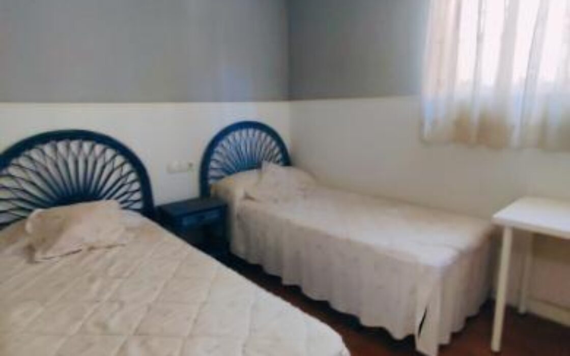 Дом в Торревьехе, 7 комнат, терраса, бассейн, 283 кв.м