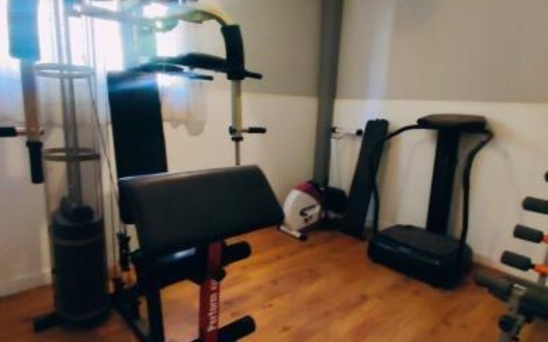 Дом в Торревьехе, 7 комнат, терраса, бассейн, 283 кв.м