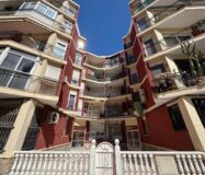 Апартаменты в Торревьехе 68 кв.м с террасой у моря