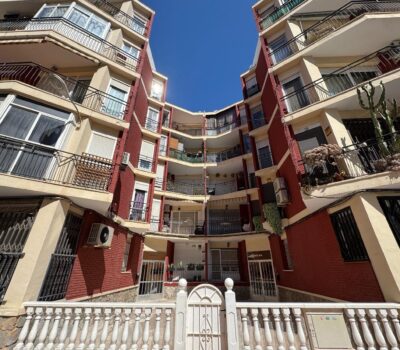 Апартаменти в Торрев’єсі 68 кв.м з терасою біля моря