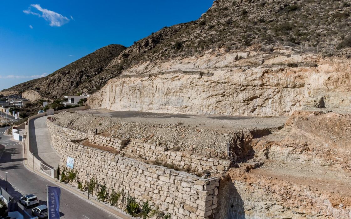 Вілла у Фінестраті з видом на море, 559 кв.м, 4 спальні