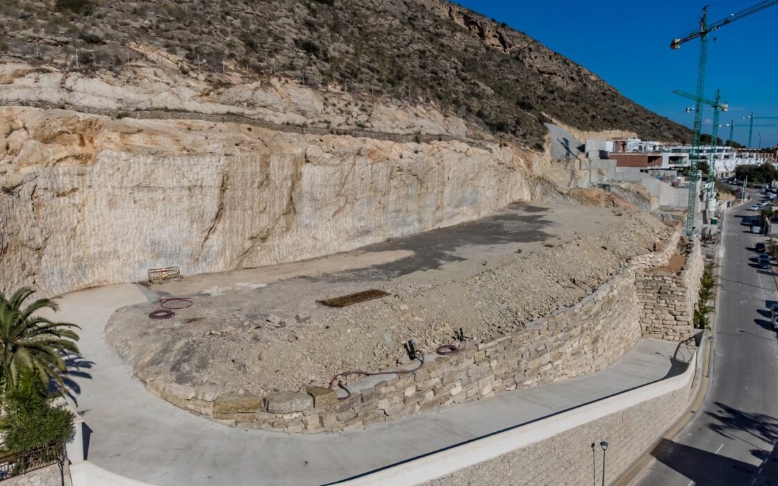 Вілла у Фінестраті з видом на море, 559 кв.м, 4 спальні