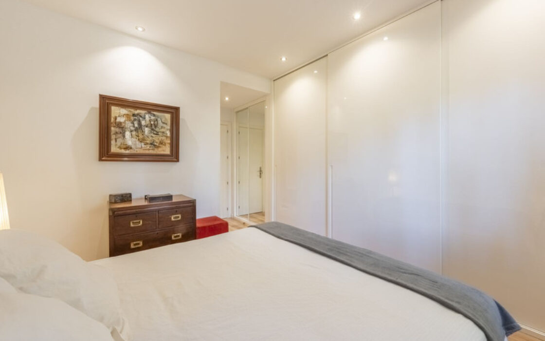 Квартира 2+2 в Nagüeles з терасою на Golden Mile Marbella