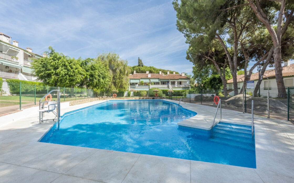 Квартира 2+2 в Nagüeles з терасою на Golden Mile Marbella