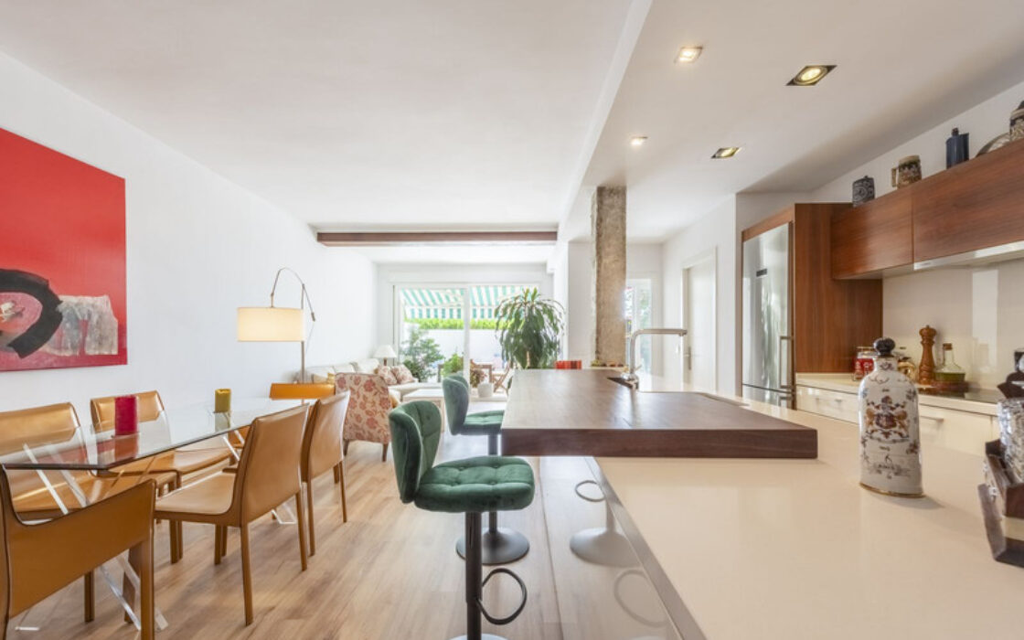 Квартира 2+2 в Nagüeles з терасою на Golden Mile Marbella