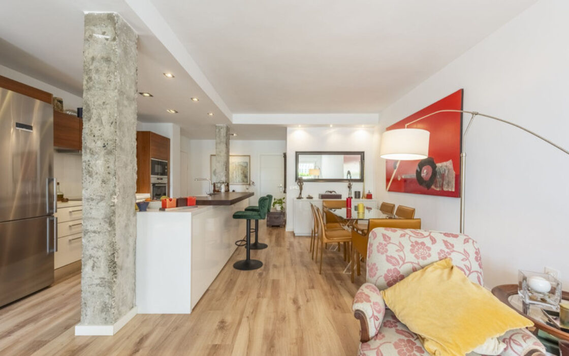 Квартира 2+2 в Nagüeles з терасою на Golden Mile Marbella