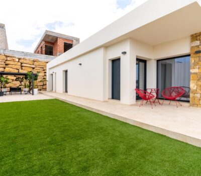 Двокімнатна вілла в Ла Тапія з терасою та морським видом