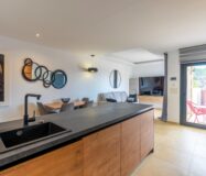 Двухкомнатная вилла в Ла Тапия с террасой и морским видом