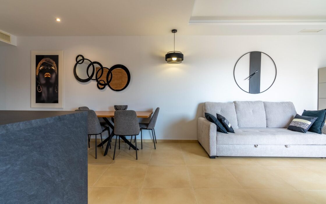 Двухкомнатная вилла в Ла Тапия с террасой и морским видом