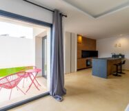 Двухкомнатная вилла в Ла Тапия с террасой и морским видом