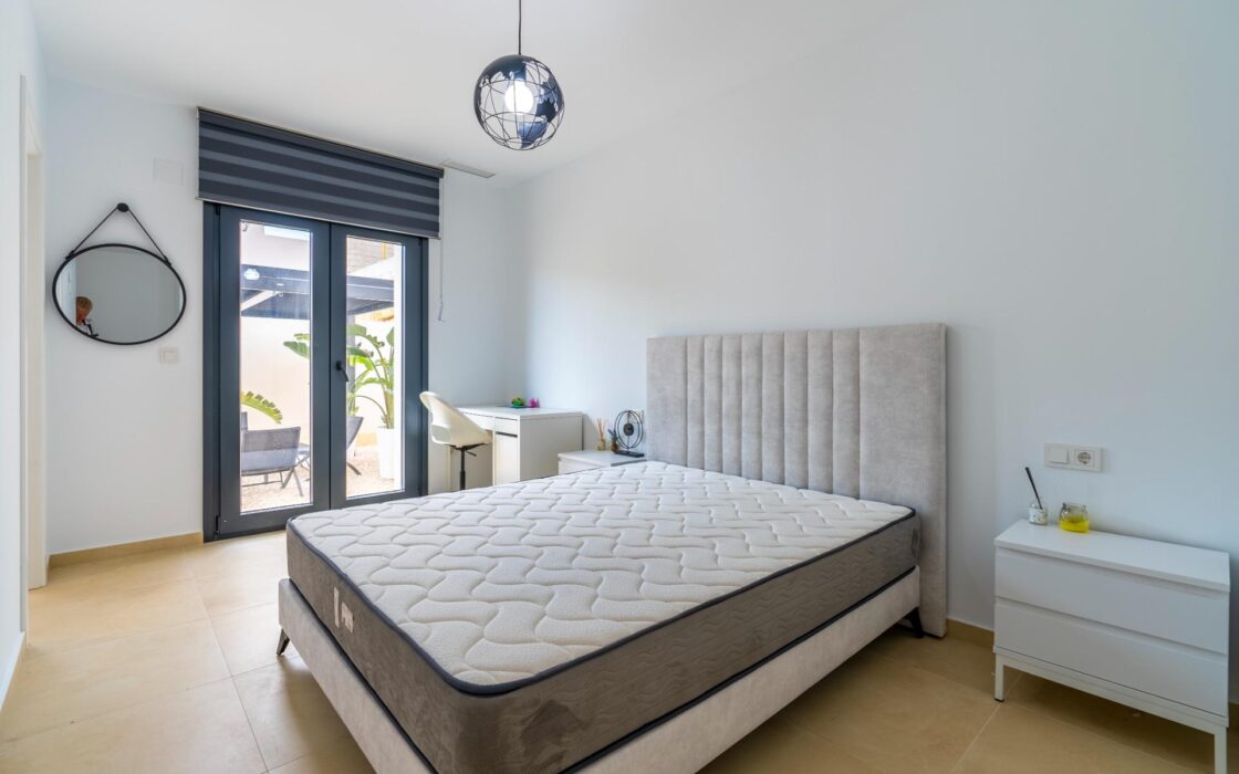 Двухкомнатная вилла в Ла Тапия с террасой и морским видом