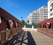 Апартамент у моря в Марбелье с террасой и видом на пляж