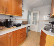 Апартамент у моря в Марбелье с террасой и видом на пляж